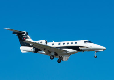 Location Jet privé Embraer Phenom 300 en vol