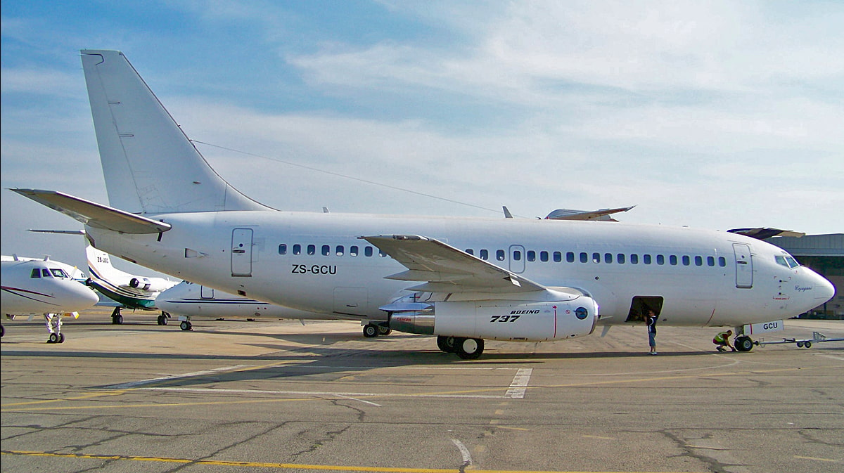 A Boeing 737-200 at parking