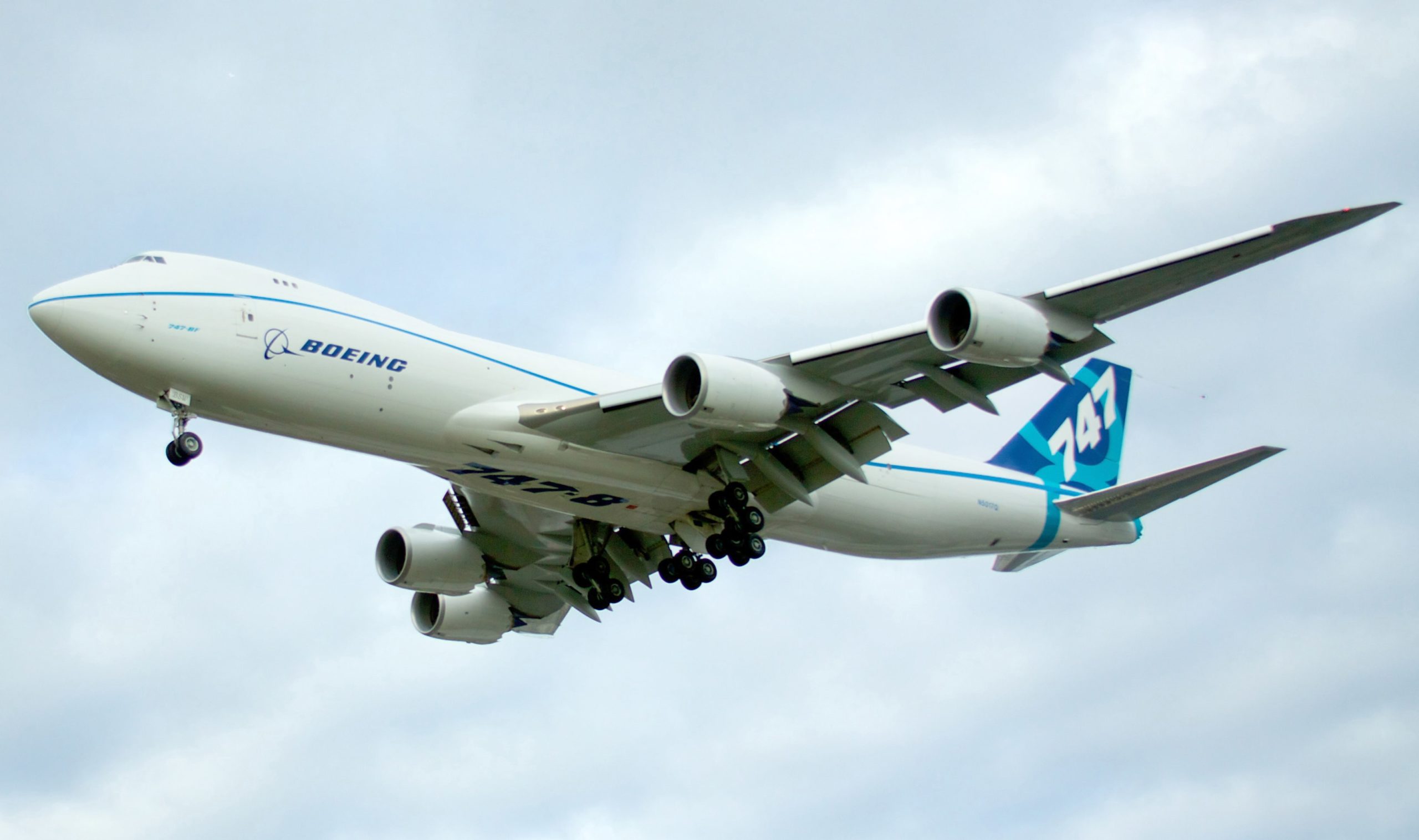 Le Boeing 747-800F qui permet l'envoi de marchandises