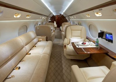 Luxurious interior of the Gulfstream G550