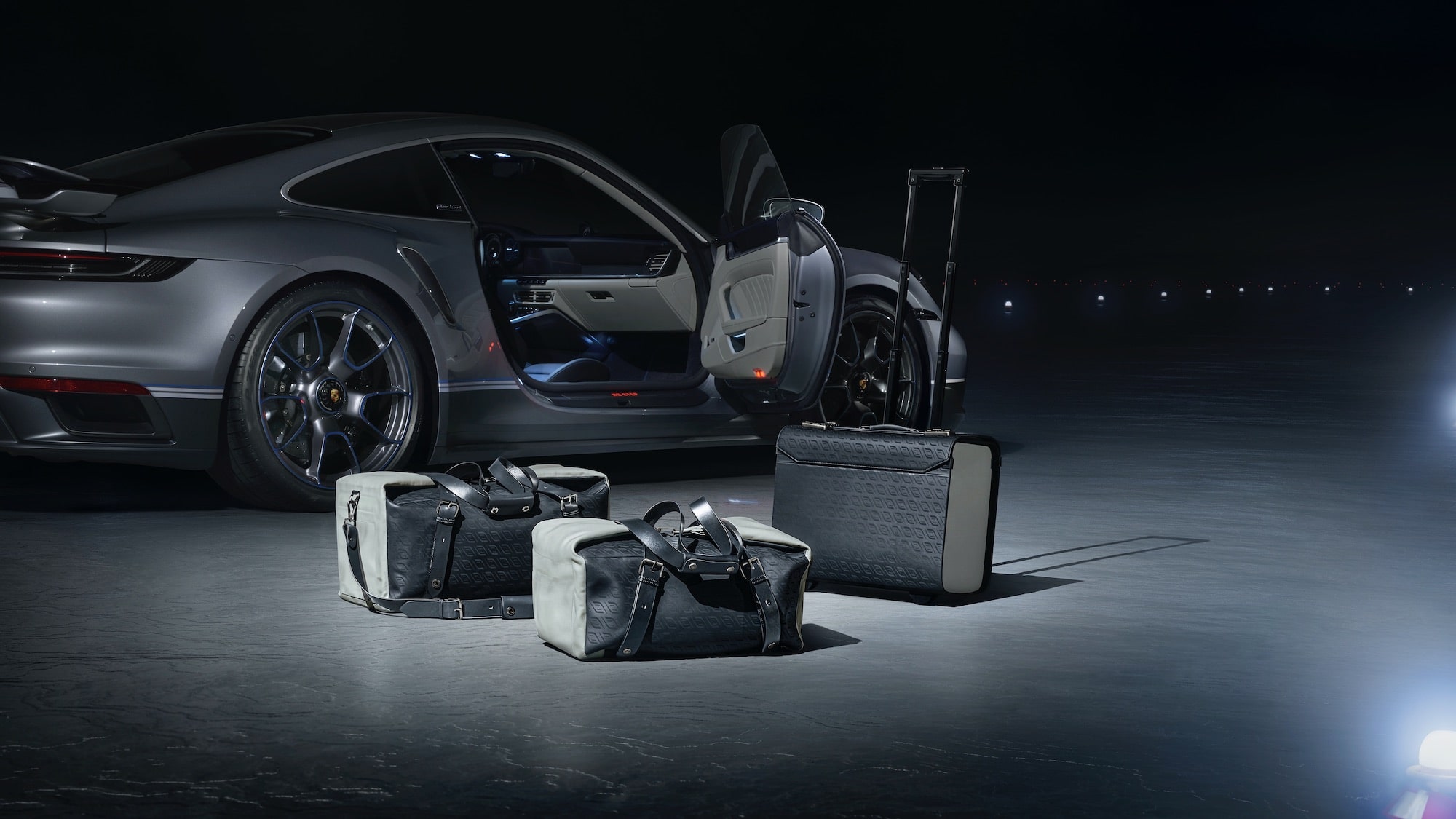 The Duet Bagages of the Porsche and Phenom Collaboration