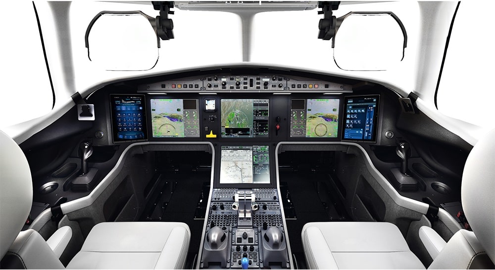 Cockpit of the Falcon 6X