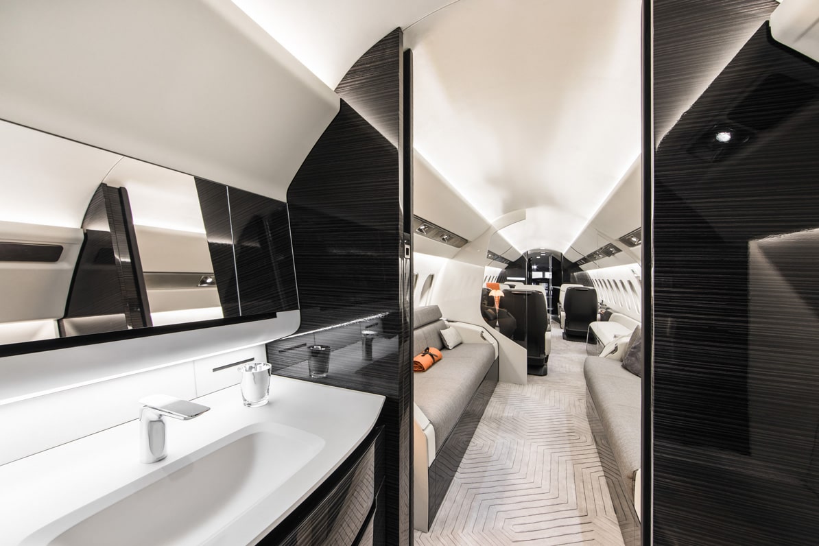 Falcon 6X interior and lavatory