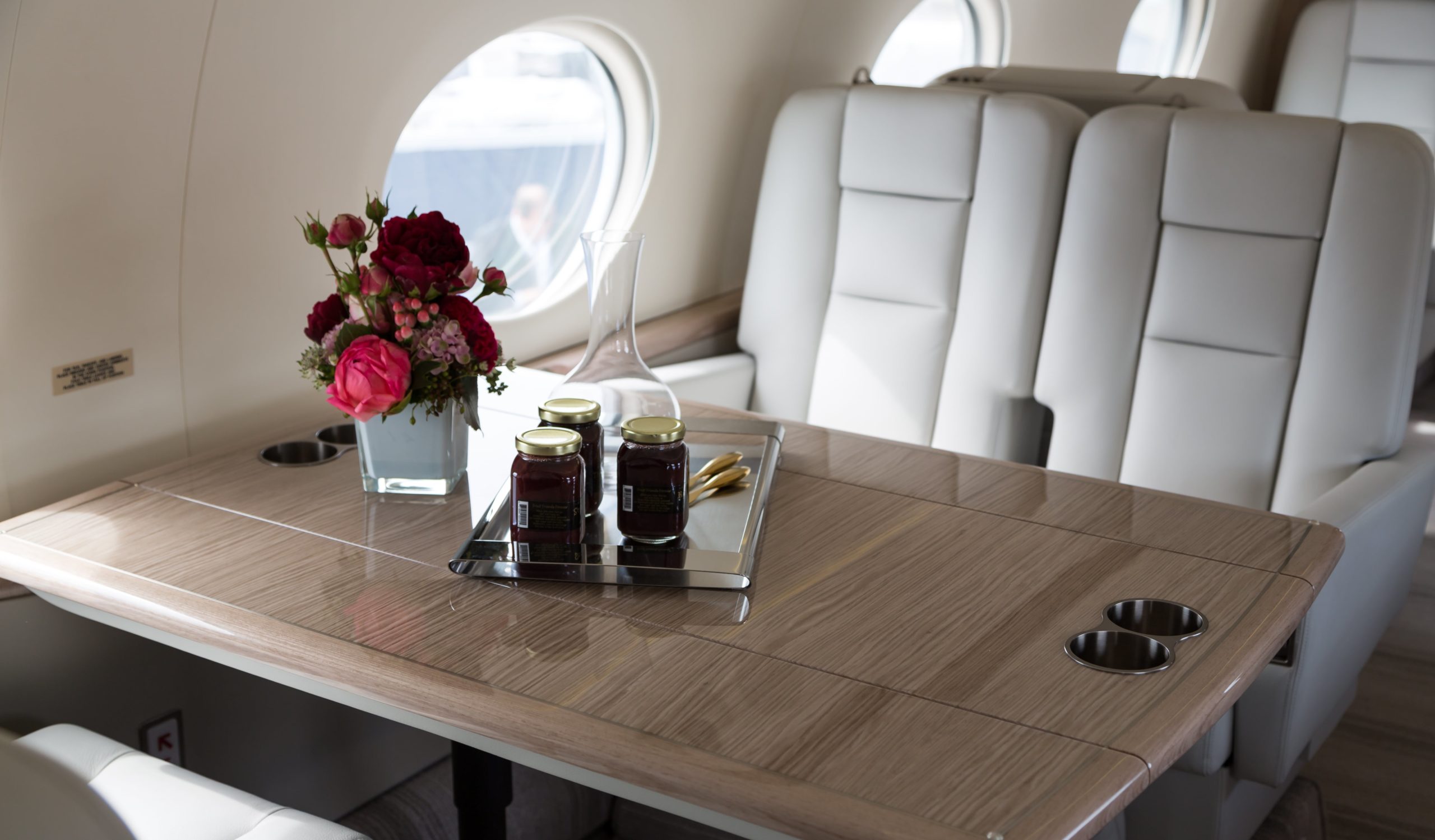 Luxurious interior of the Gulfstream G550